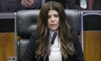 Justiça condena Antônia Lúcia por improbidade administrativa e determina perda do mandato