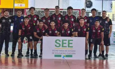 Escolas Clícia Gadelha e ABC brilham como campeãs de handebol nos Jogos Estudantis