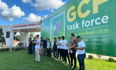Por valorização, Policiais e Bombeiros do Acre protestam durante edição do GCF Task Force