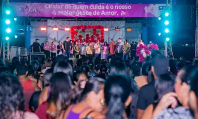 Milhares de mulheres celebram Dia das Mães em Cruzeiro do Sul
