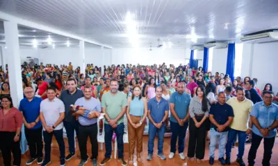 Zequinha entrega mais de 300 kits maternidade e cestas básicas para gestantes de baixa renda em Cruzeiro do Sul
