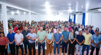 Zequinha entrega mais de 300 kits maternidade e cestas básicas para gestantes de baixa renda em Cruzeiro do Sul