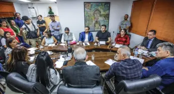 Sindicatos cobram isonomia e secretária fala em risco de não implementação de PCCR