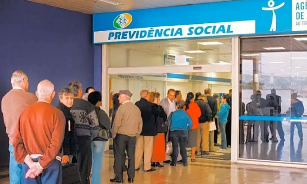 Aposentados continuam sendo roubados!