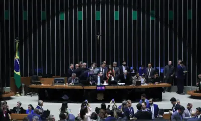 Câmara aprova urgência para PL que proíbe desconto automático no INSS