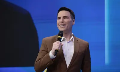 No SBT, Luiz Bacci fará sua versão da Hora da Venenosa: ‘Tenho a língua bem afiada’