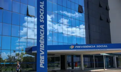Justiça bloqueia R$ 23,8 milhões de suspeitos de fraude contra INSS