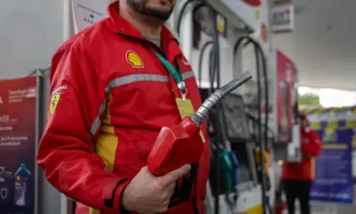 Queda no preço da gasolina ainda não chegou ao consumidor, dizem pesquisas