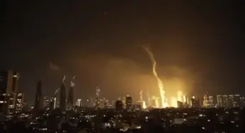 Vídeo: veja momento em que míssil atinge área urbana em Tel Aviv
