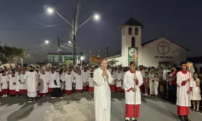 Procissão e missa de Corpus Christi conta com multidão em Cruzeiro do Sul