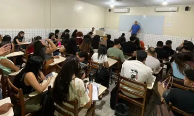 Alunos de Direito acusam Unama de propaganda enganosa e cobram estrutura