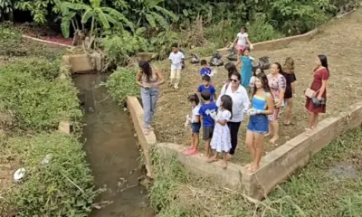 Crianças participam de ação ambiental no Parque do Igarapé Judia