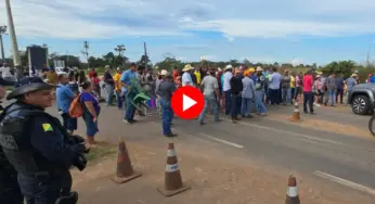 Protesto contra operação do ICMBio fecha estrada com bloqueios a cada 20 minutos