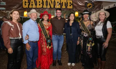 Gladson e Mailza prestigiam abertura da ExpoBujari; evento segue até domingo