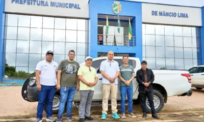 Com articulação da prefeitura de Mâncio Lima, governo cede carro para Colônia de Pescadores