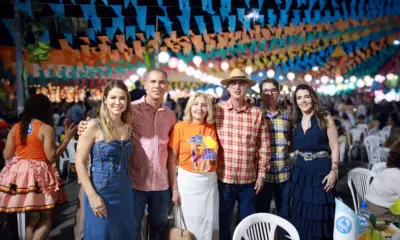 Arraial do Colégio Ângulo reúne mais de 3 mil pessoas e 110 profissionais em apresentações culturais
