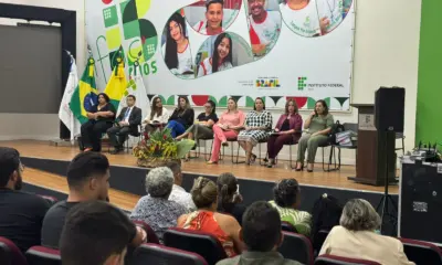 Propostas de Socorro Neri para criminalizar estelionato sentimental e indução ao suicídio são debatidas no Acre