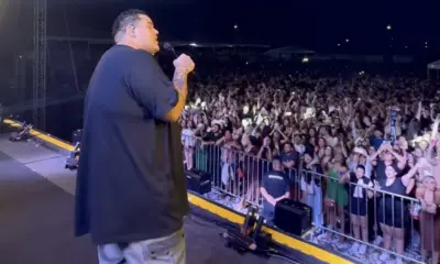 Show do Grupo Menos é Mais arrasta multidão em Rio Branco