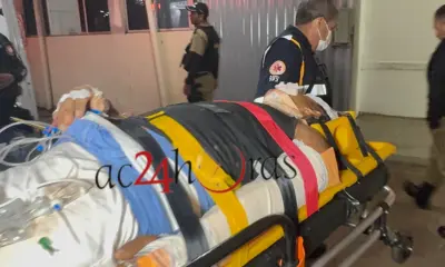 Colisão entre carro e moto deixa homem ferido em Acrelândia