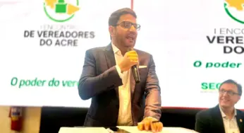 Inspirado em Caiado, Gladson propõe sala para vereadores no governo