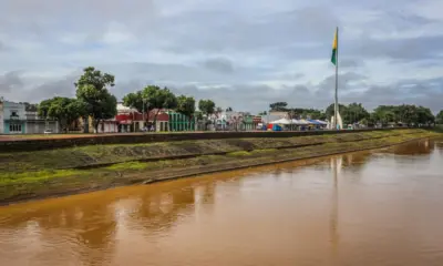 Nível do Rio Acre segue em queda e registra 2,44 metros neste domingo