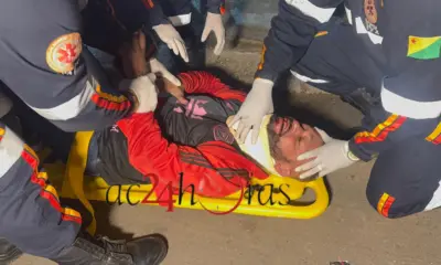 Motociclista embrigado colide frontalmente e vai para no PS