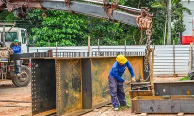 Com 39 toneladas de estrutura em aço, viaduto da AABB deve ser inaugurado até outubro