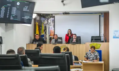 Vereadores aprovam mudança no Regimento e rejeitam explicação sobre evento de R$ 786 mil