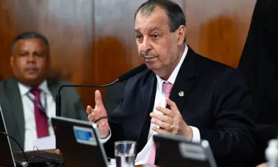 Governo quer controlar CPMI do INSS e aposta em Omar Aziz na presidência