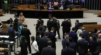 Plenário da Câmara derruba decreto de Lula sobre IOF