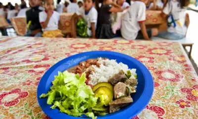 23 cooperativas que fornecem alimentos para escolas estão sem receber da PMRB