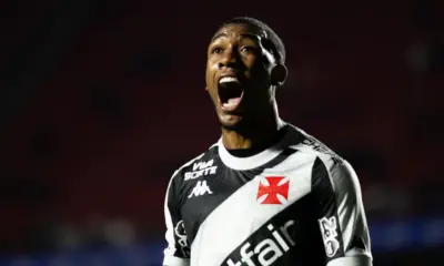 Vasco passeia contra o São Paulo, e Diniz instaura crise no ex-clube