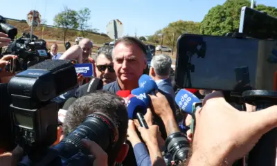 Maioria da 1ª Turma do STF vota por manter cautelares contra Bolsonaro