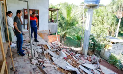 Família que teve casa desabada recebe apoio de aluguel social em Cruzeiro do Sul