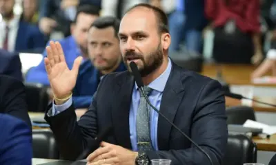 Câmara descarta cassar Eduardo Bolsonaro por faltas em 2025