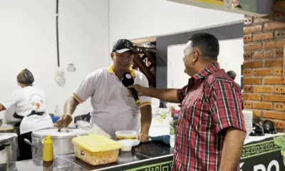 Com clima ameno, tacacá e rabada roubam a cena na Expoacre