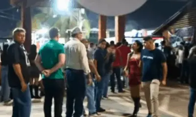 Movimentação no trânsito é intensa para show de Matheus & Kauan