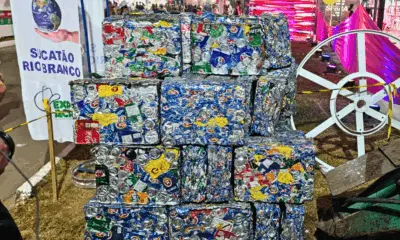 Sucatão recolhe quase uma tonelada de latinhas na Expoacre