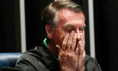 Bolsonaro discursa em sessão no Senado para homenagear pastor e chora pedindo orações