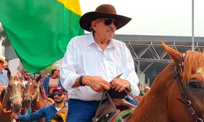 Símbolo do agro acreano, pecuarista Betão participa de cavalgada aos 72 anos
