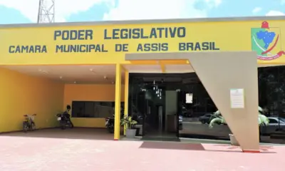 Servidores e vereadores de Assis Brasil passam a receber auxílio-alimentação de R$ 500