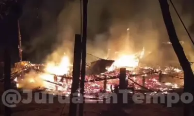 Incêndio destrói residência em Mâncio Lima e família perde tudo