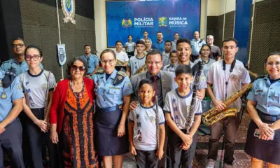 Gonzaga entrega mais de 2 mil fardamentos para Guarda Mirim no Acre