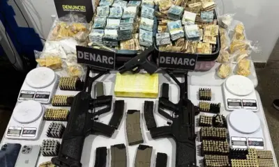 Polícia apreende fuzis israelenses e mais de R$ 350 mil em ação contra o crime organizado