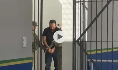 Vídeo mostra acusado de ter atropelado e matado Juliana sendo escoltado pelo Gefron