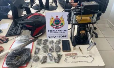 Homem é preso com droga escondida em capacete
