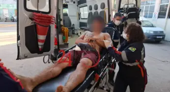 Homem ameaça pai e PM com vergalhão e é contido com bala de borracha