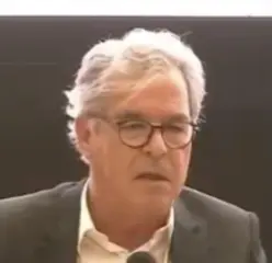 Jorge Viana defende regulação das redes sociais e equilíbrio entre poderes