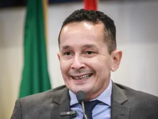 Adailton Cruz cobra justiça por morte de enfermeira na UPA