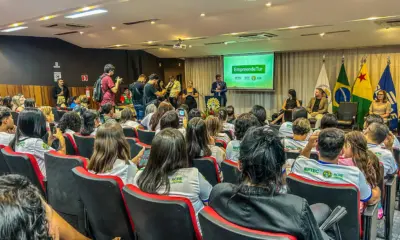 Governo entrega 228 certificados de qualificação profissional em Rio Branco